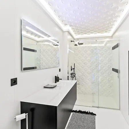 Βίλα With Panoramic Sea View - Private Pool Èze